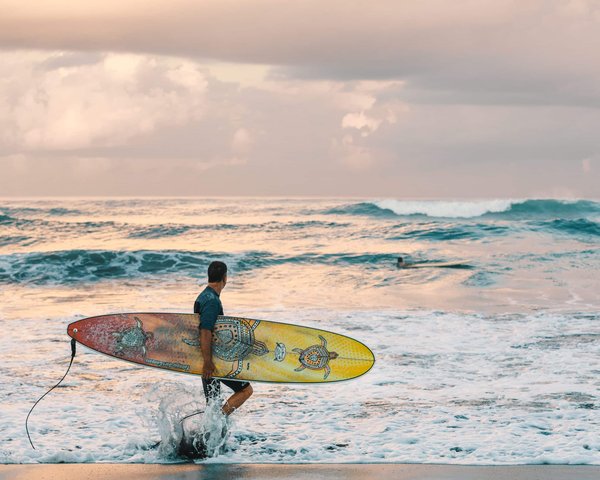 10 Spots Incontournables Pour Pratiquer le Surf à Bali
