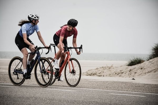 Équipement essentiel pour un voyage à vélo : la check-list complète pour les cyclistes aventuriers