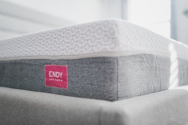 Comparatif exclusif : quel Ensemble de literie de marque choisir pour un sommeil de luxe ?